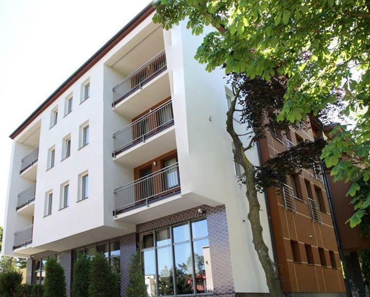 Planeta Hotel Мєлно Екстер'єр фото