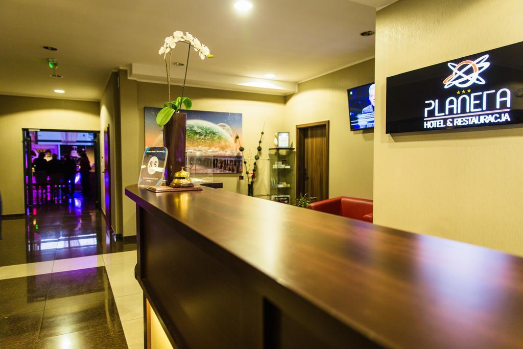 Planeta Hotel Мєлно Екстер'єр фото